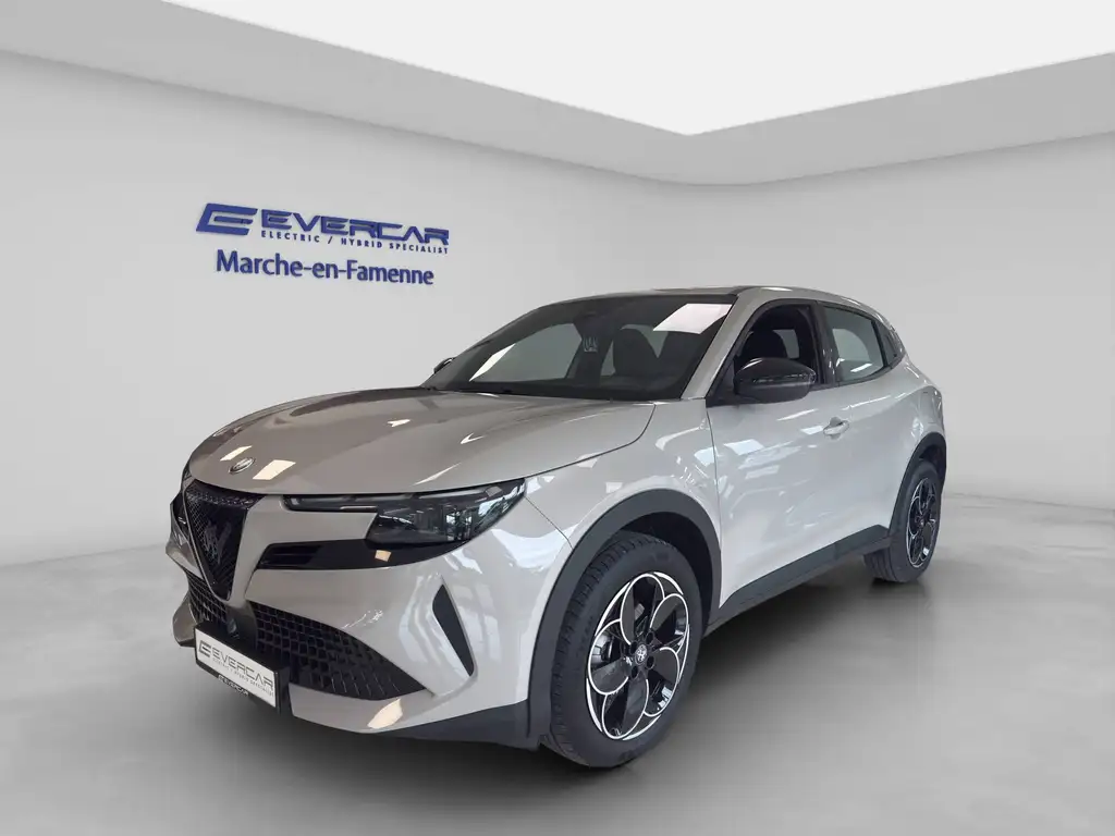 Alfa Romeo Junior Elettrica 54 kWh ***CARPLAY*HEAT PUMP*FULL LED***