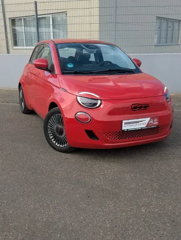 Fiat 500e 500 e Red