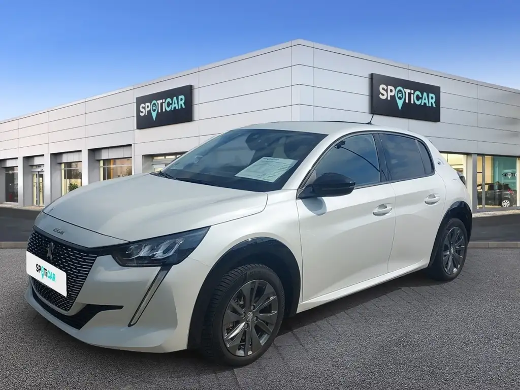 Peugeot e-208 Allure Pack 136 SOH: 92%