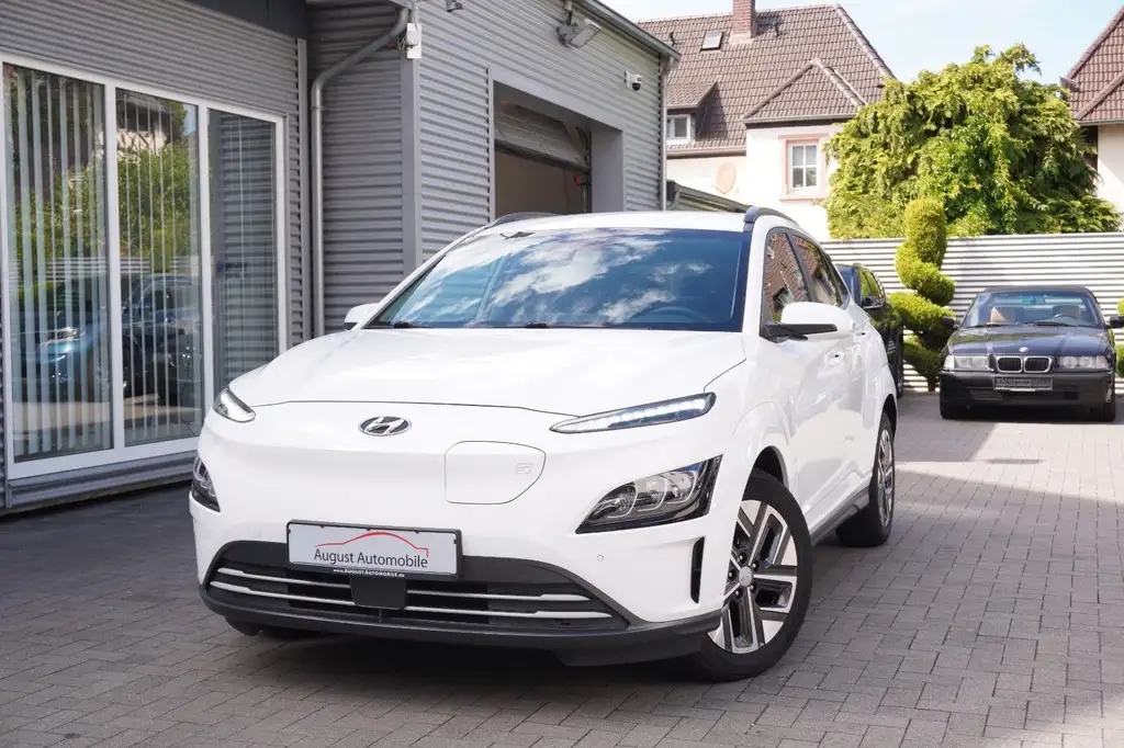 Hyundai KONA KONA Trend 3Phasen Wpumpe Navi ACC Kam KRELL LED