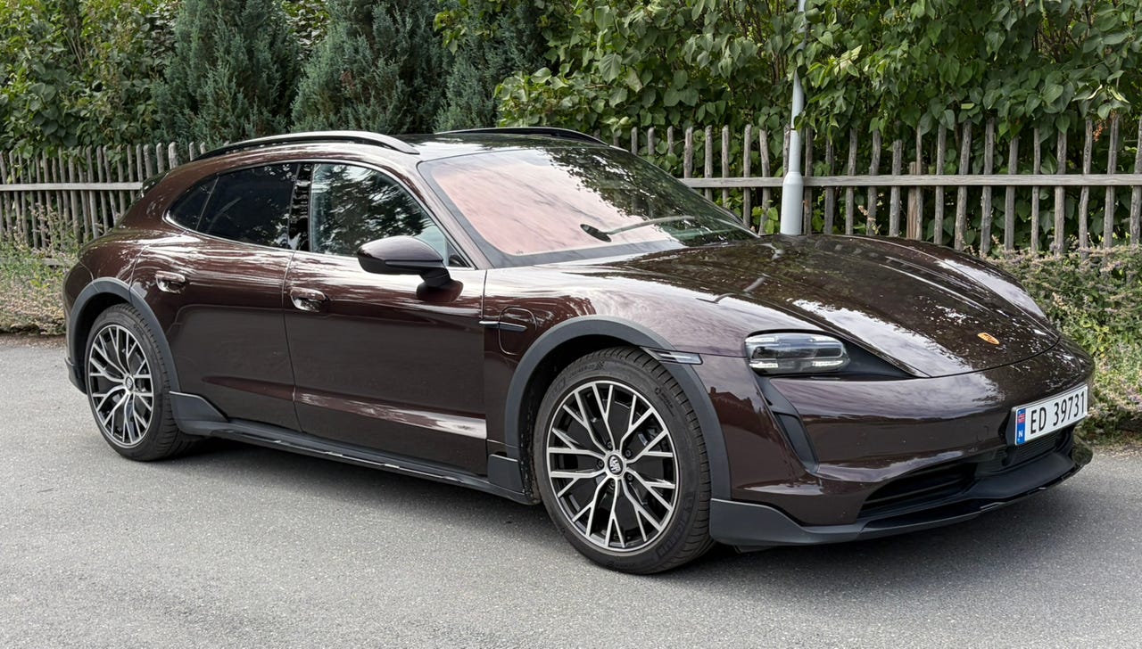 Porsche Taycan Cross Turismo