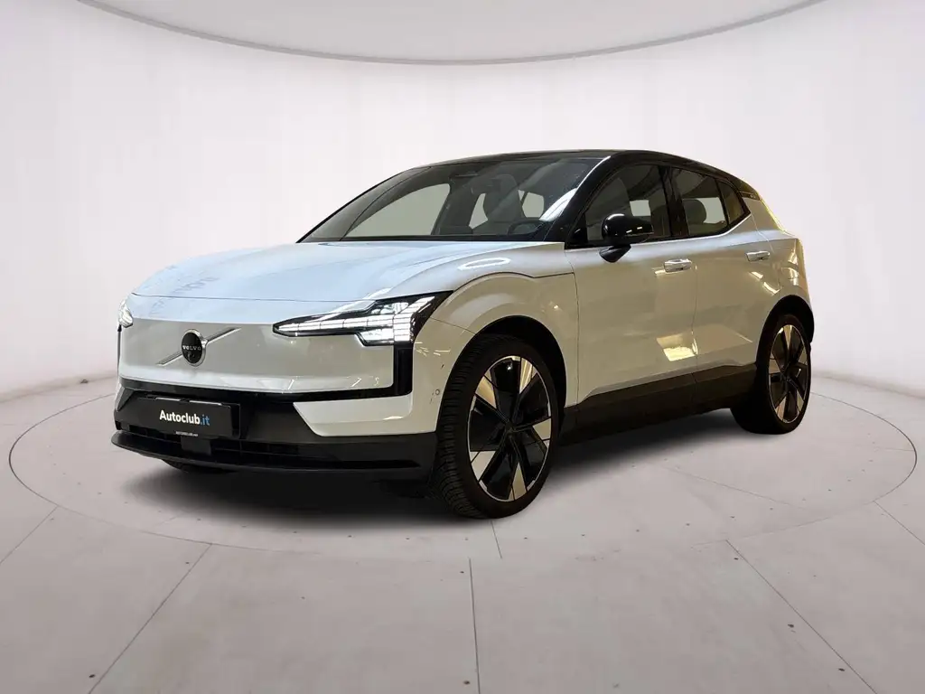 Volvo EX30 twin motor performance Ultra awd