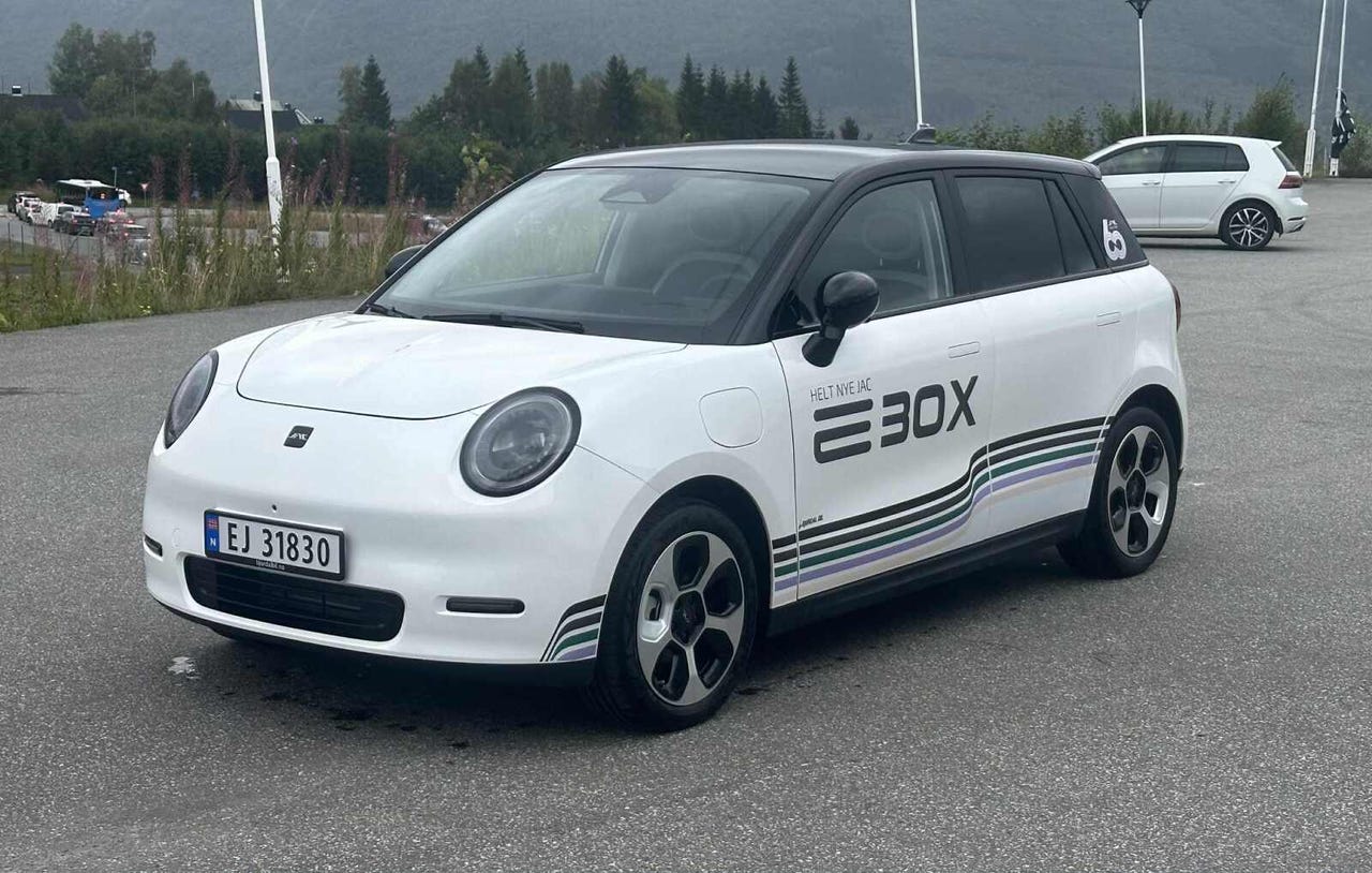 JAC E30X