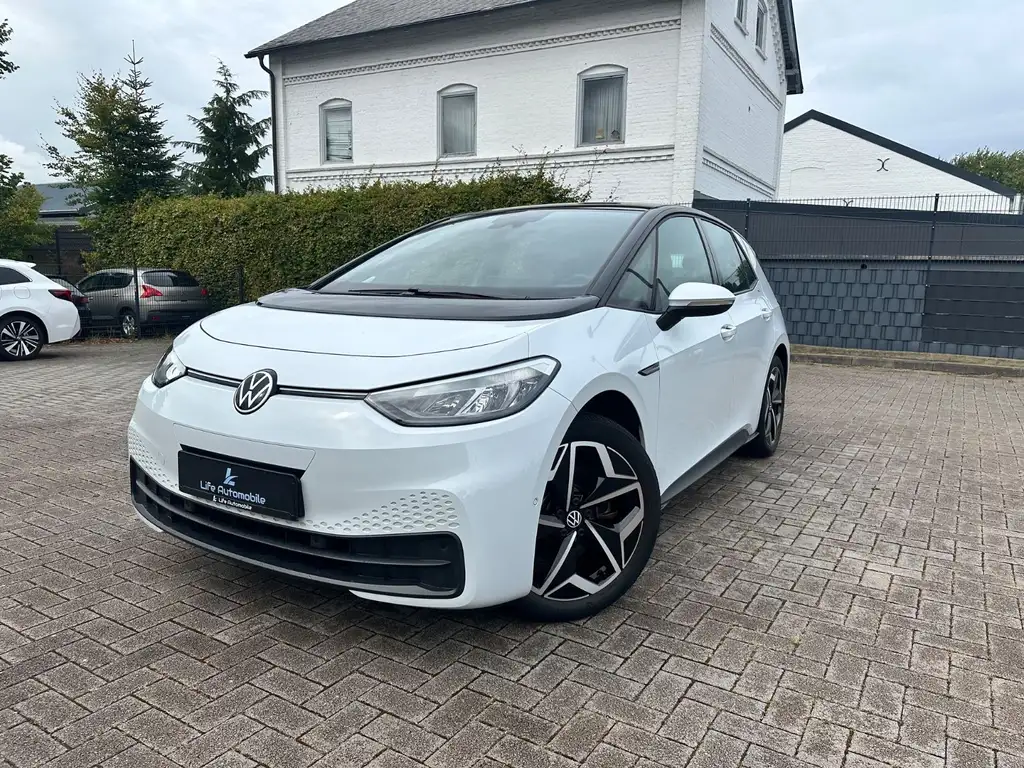 Volkswagen ID.3 Pro Performan. 150kW LED*LANE*62kWh*KAM*19"