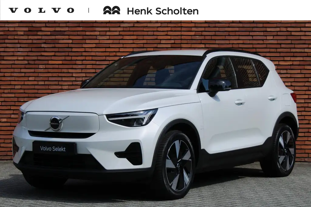 Volvo EX40 Single Motor Extended Range Plus 82 kWh | Trekhaak