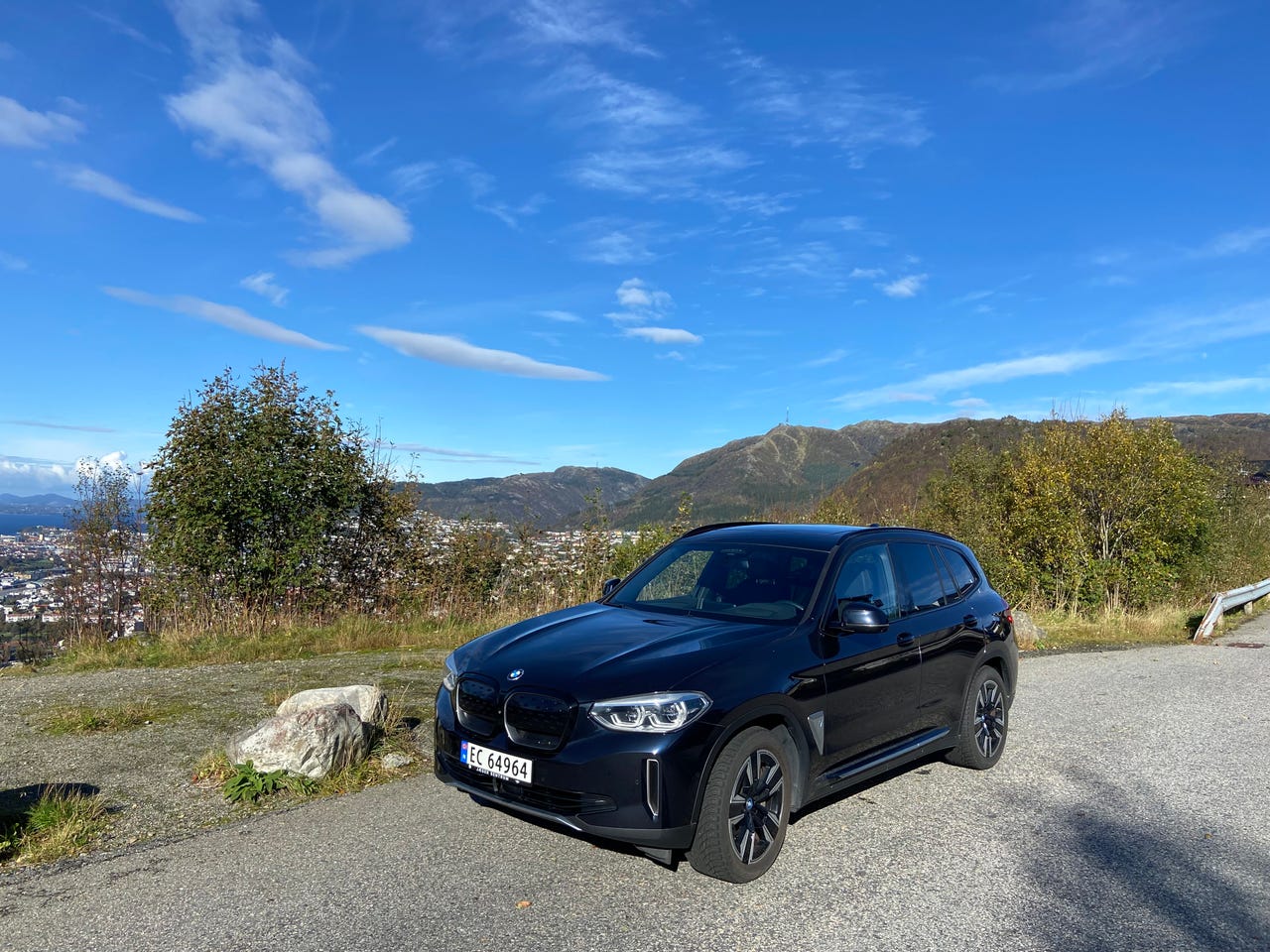 BMW iX3