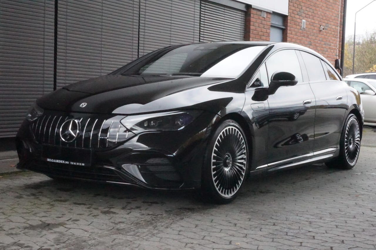 Mercedes-Benz EQE43