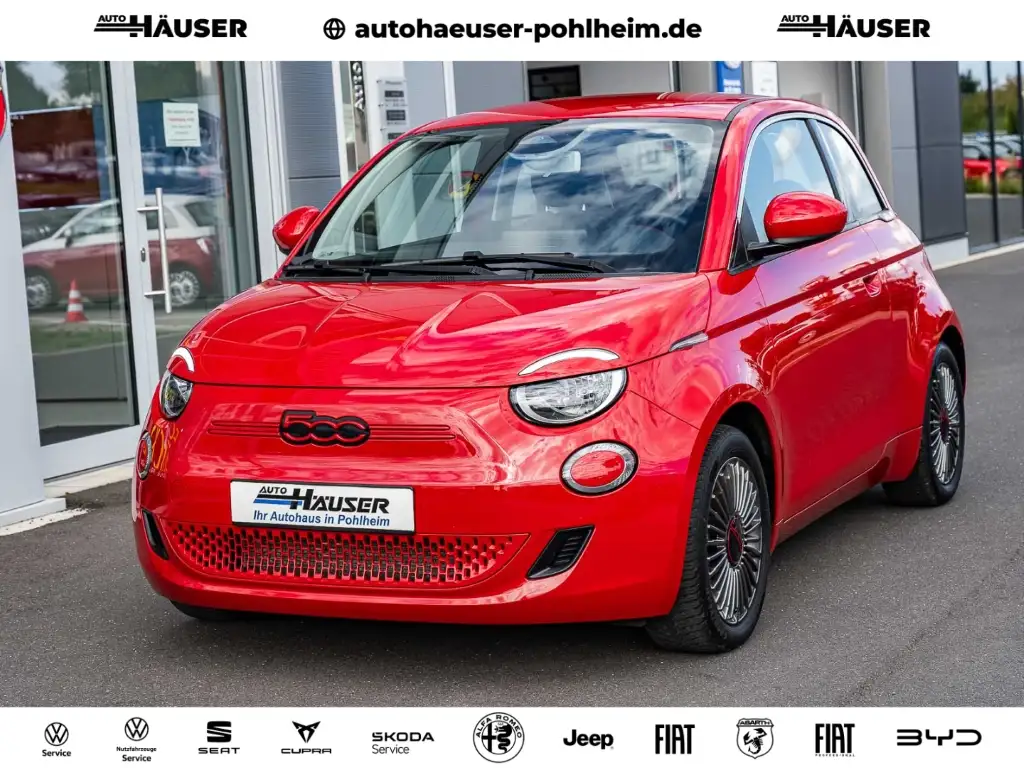 Fiat 500e RED 42 kWh NAVI TEMPOMAT PDC APPLE ANDROID ALLWETT