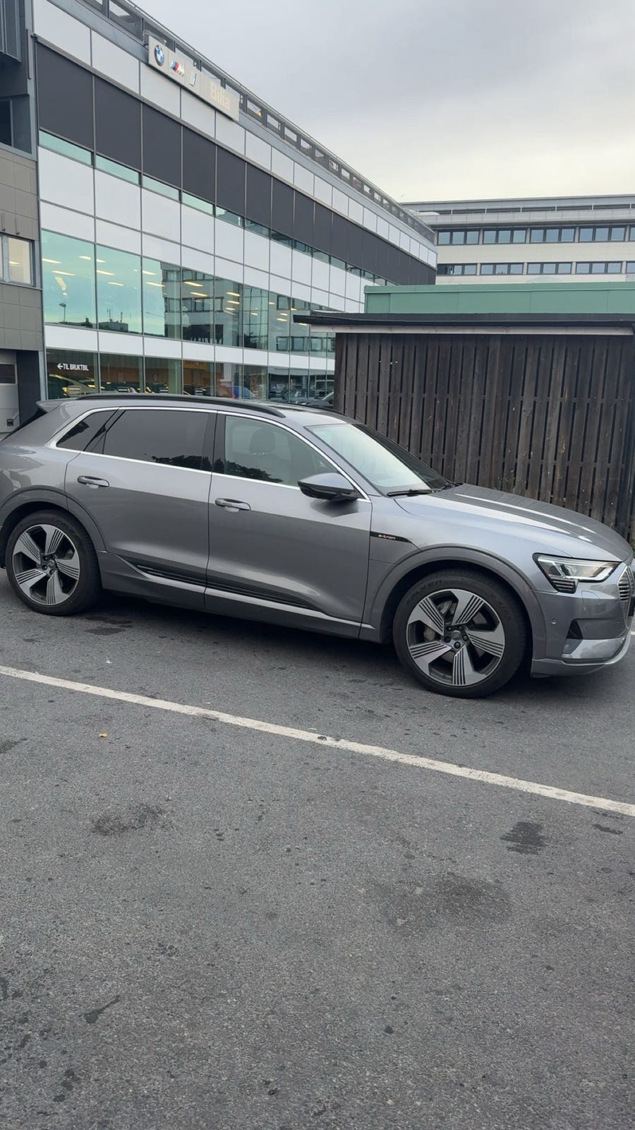 Audi e-tron