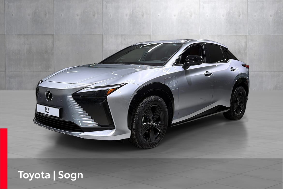 Lexus RZ450e