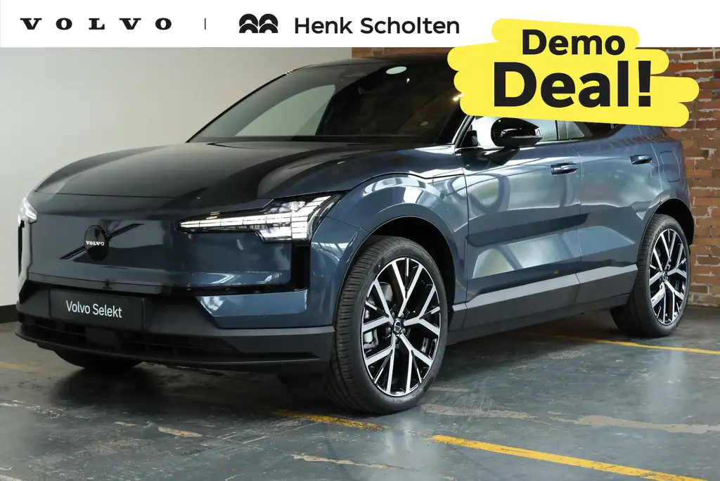 Volvo EX30 P5 Long Range Plus Black Edition Europa 69 kWh | 2
