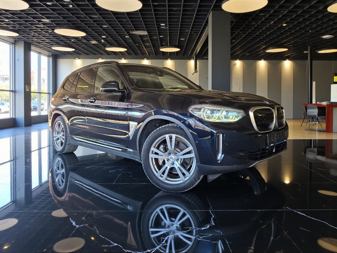 BMW iX3