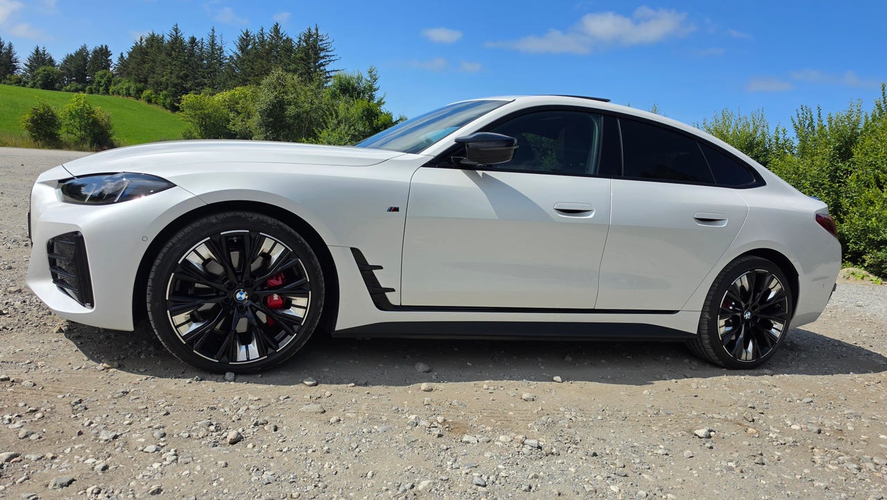 BMW i4