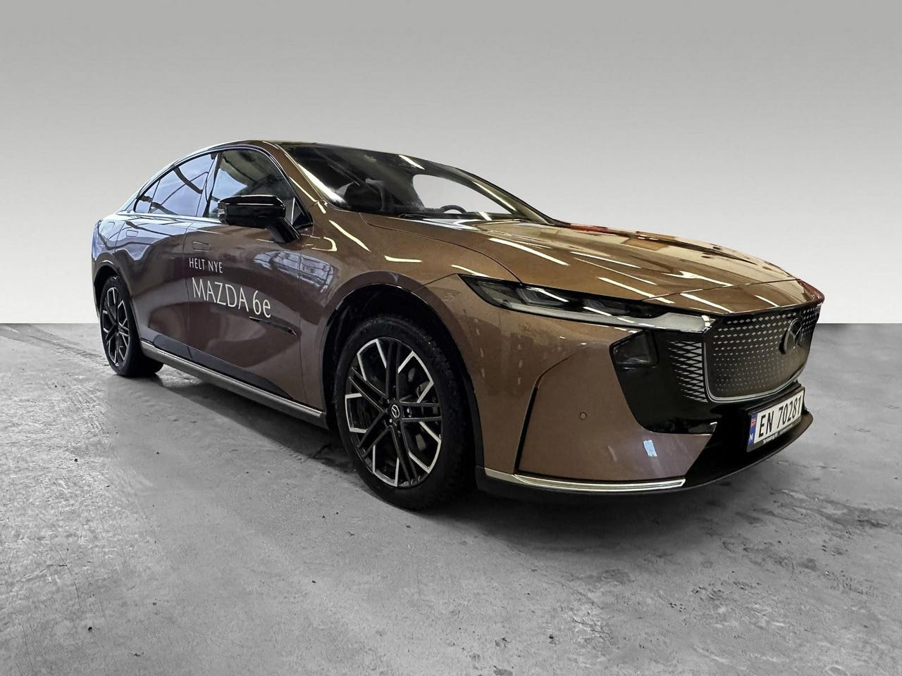 Mazda 6e
