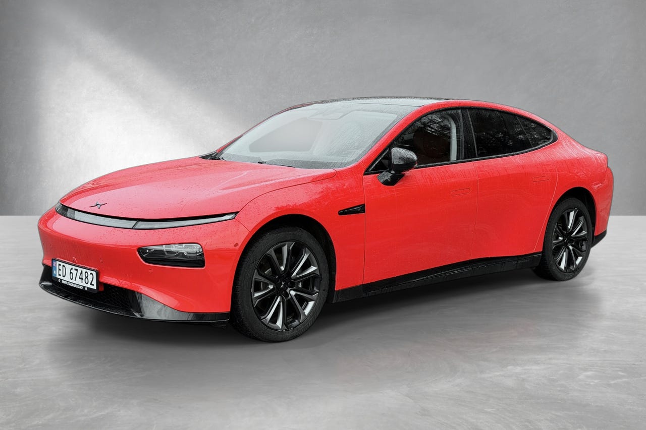 XPeng P7