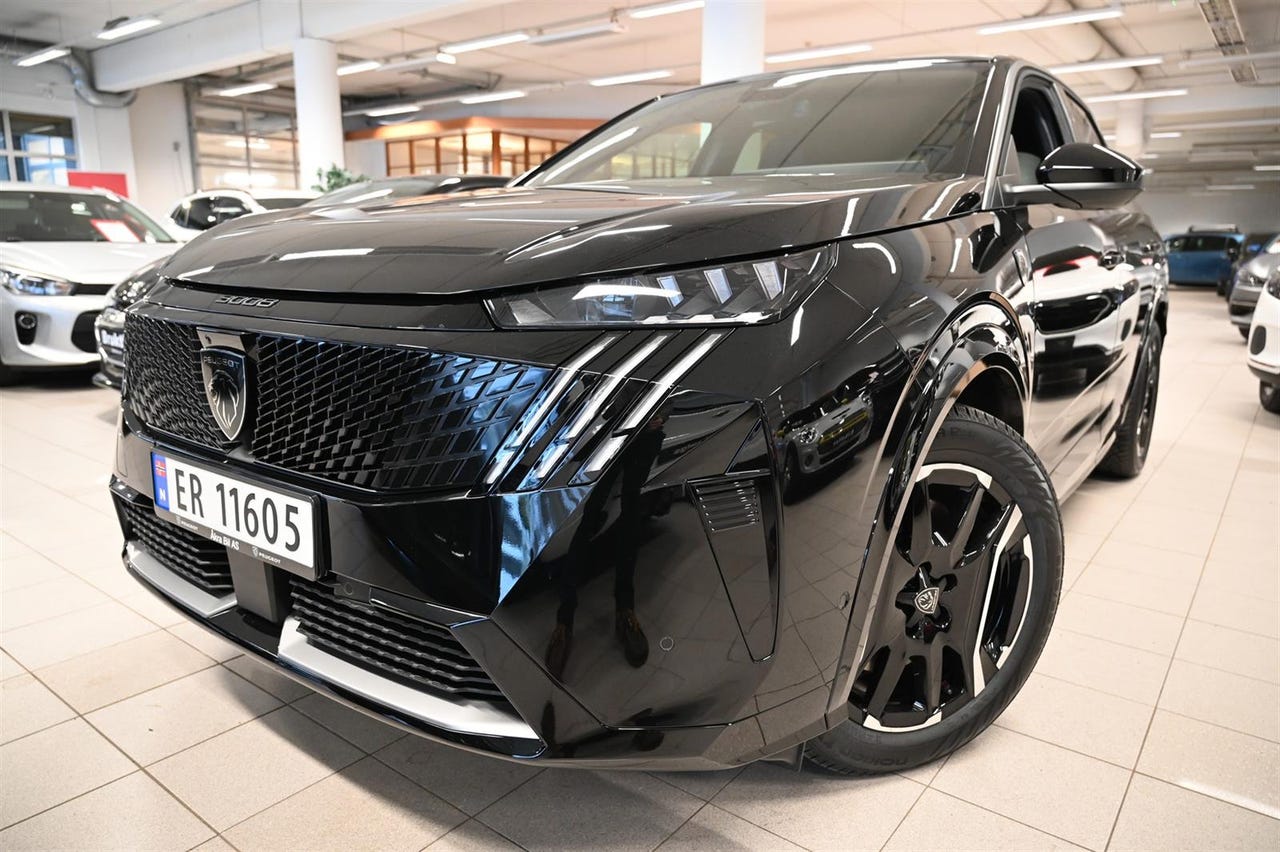 Peugeot e-3008
