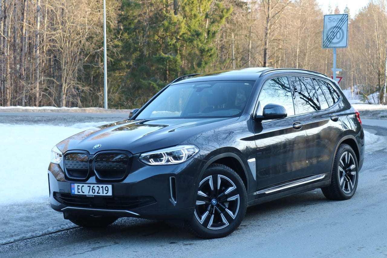 BMW iX3