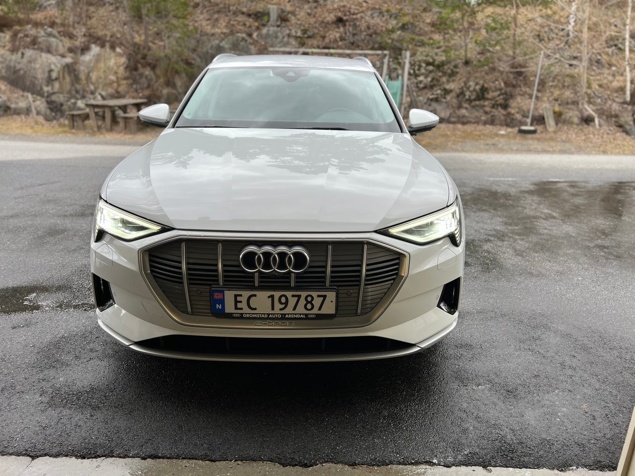 Audi e-tron