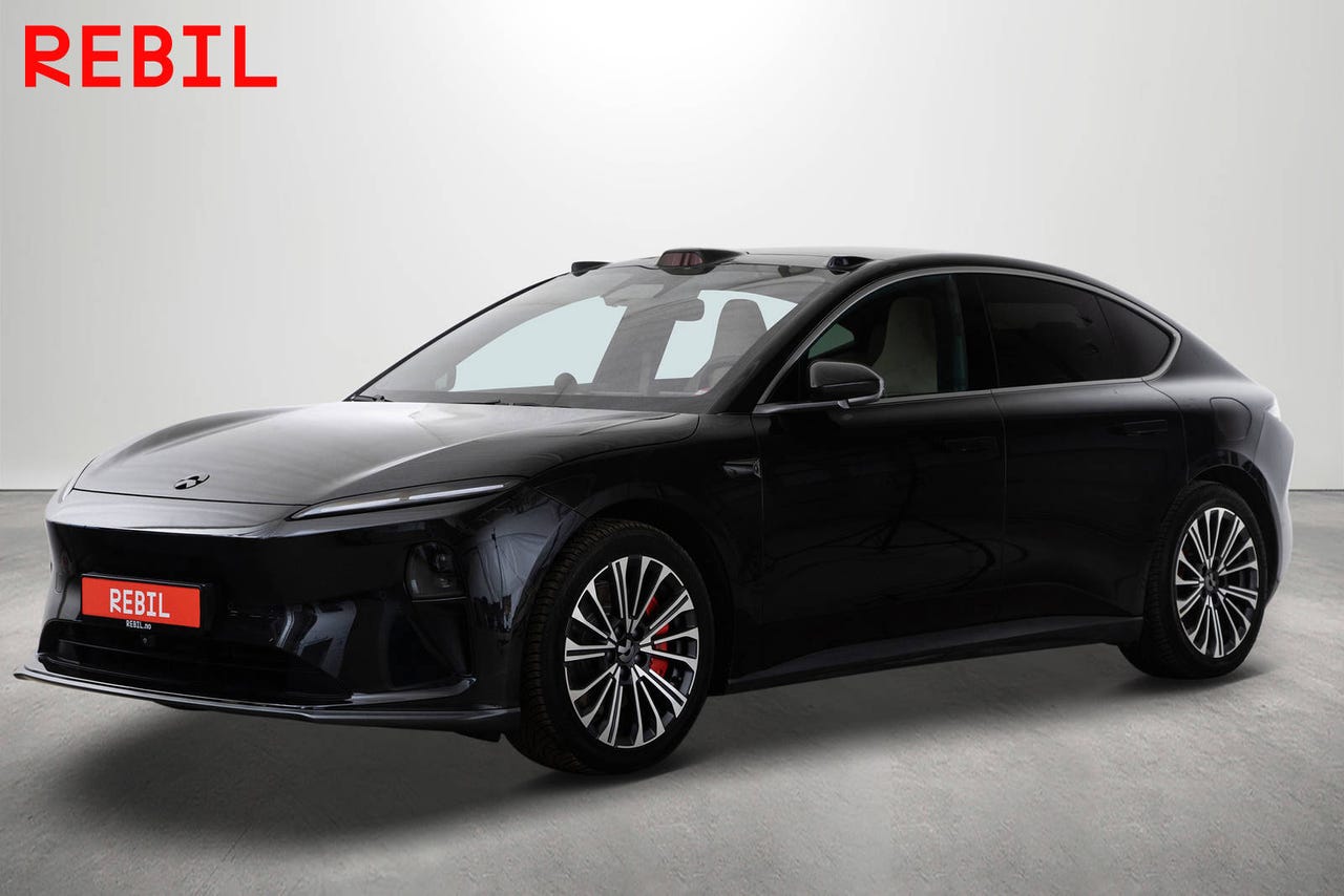 NIO ET5