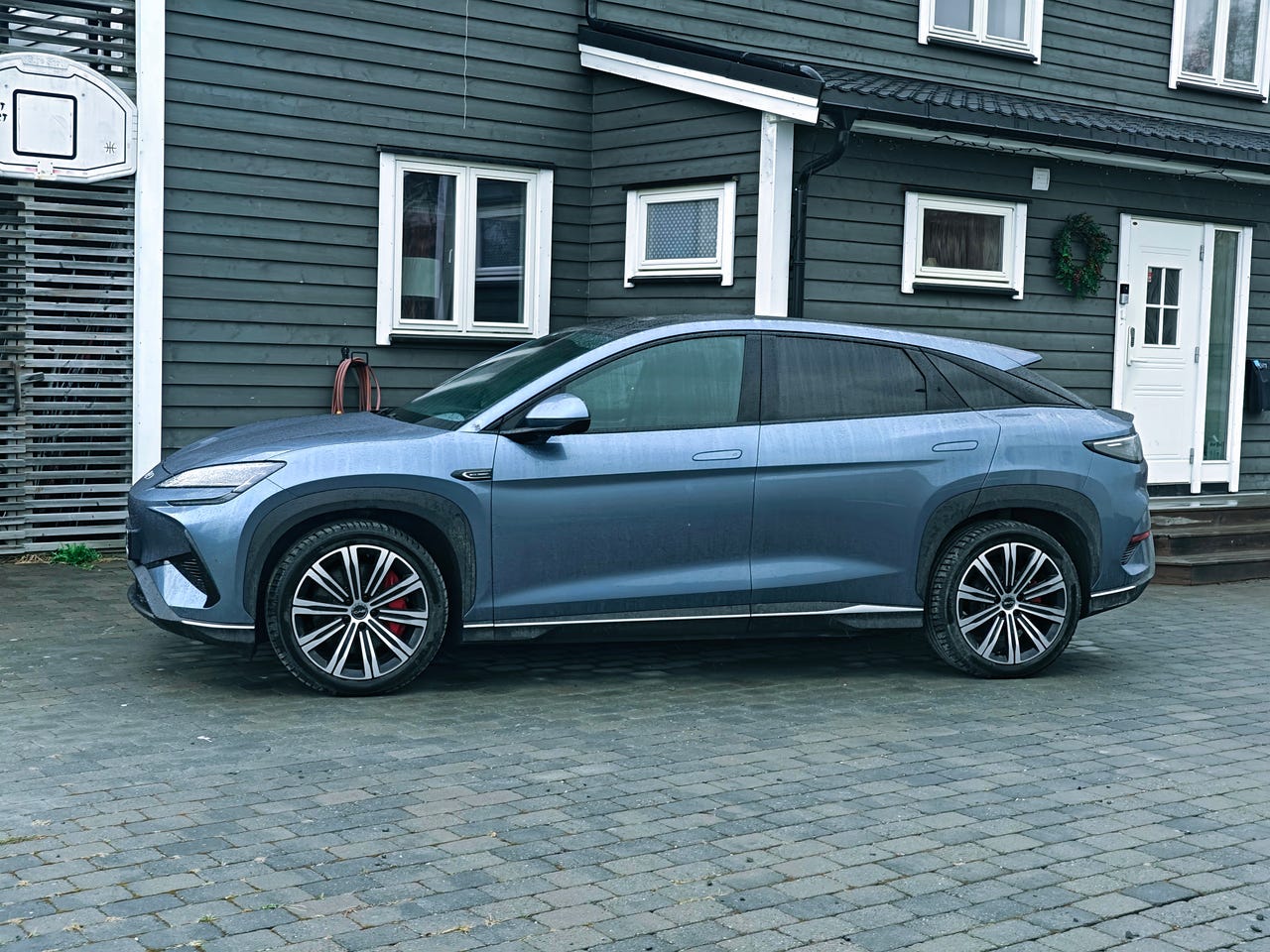 BYD Sealion 7