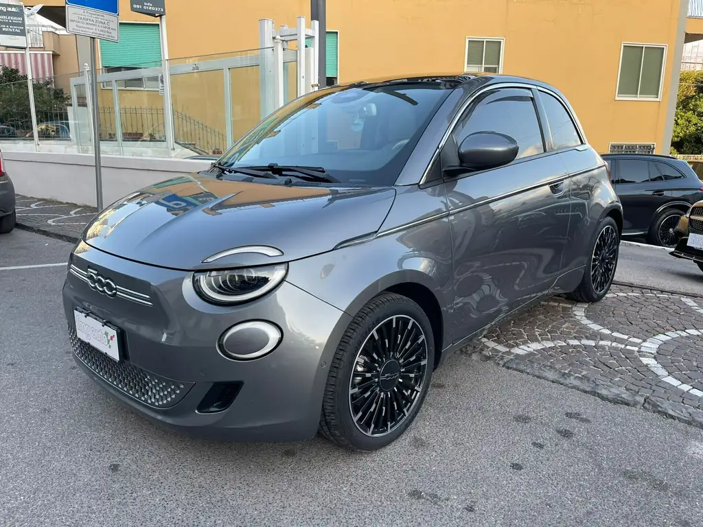 Fiat 500e 500e Berlina 42 kWh La Prima Tetto Panorama