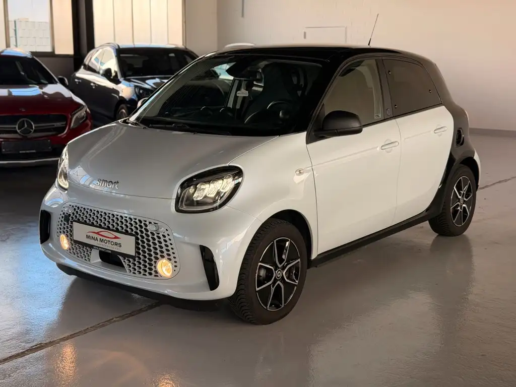 smart forFour FACELIFT EQ SOH Pano LED SHZ Kamera