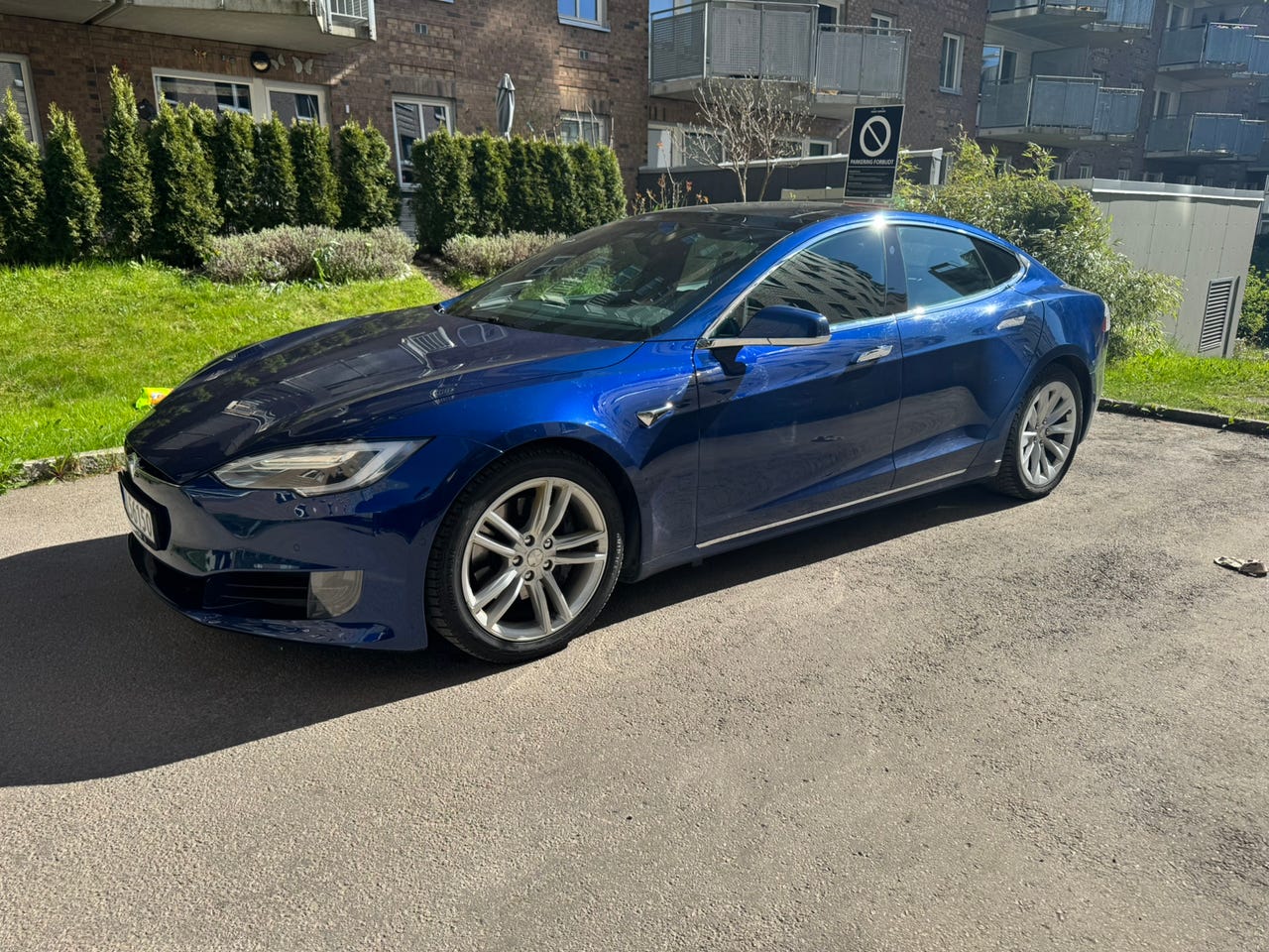 Tesla Model S