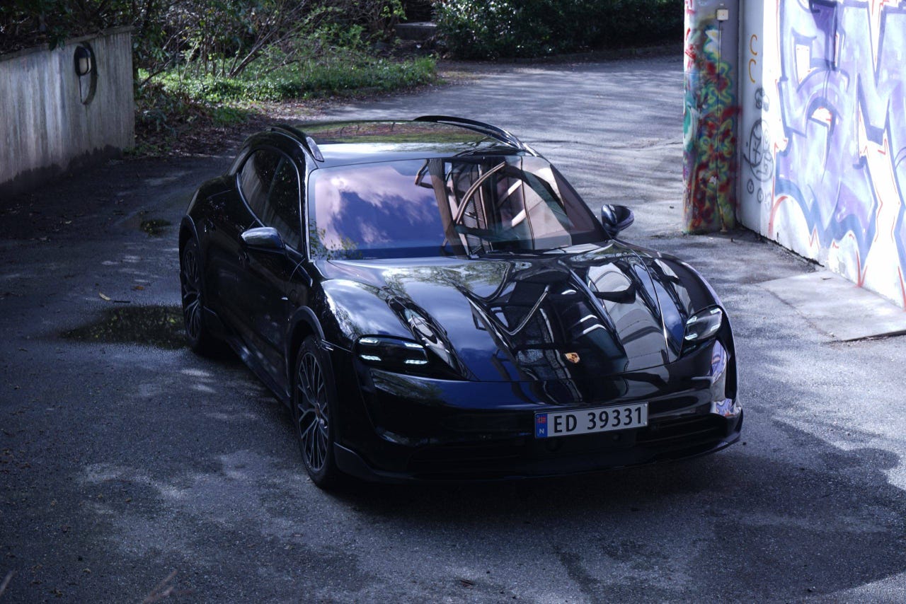Porsche Taycan Cross Turismo
