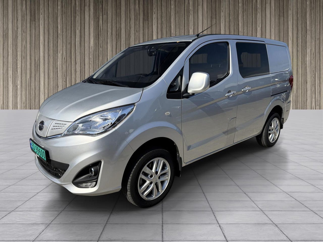 BYD T3