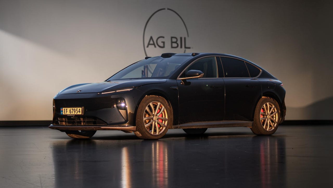 NIO ET5