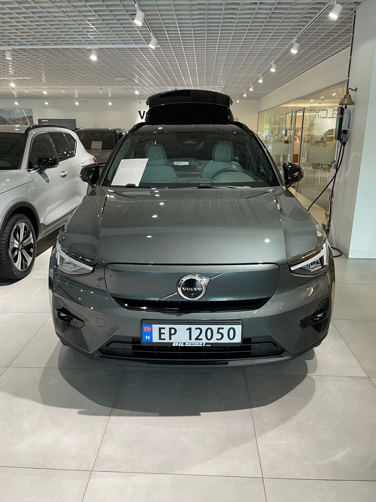Volvo EX40