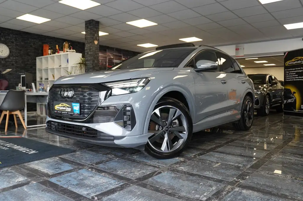 Audi Q4 e-tron e-tron 45 e-tron S-line/quattro/Pano/Matrix