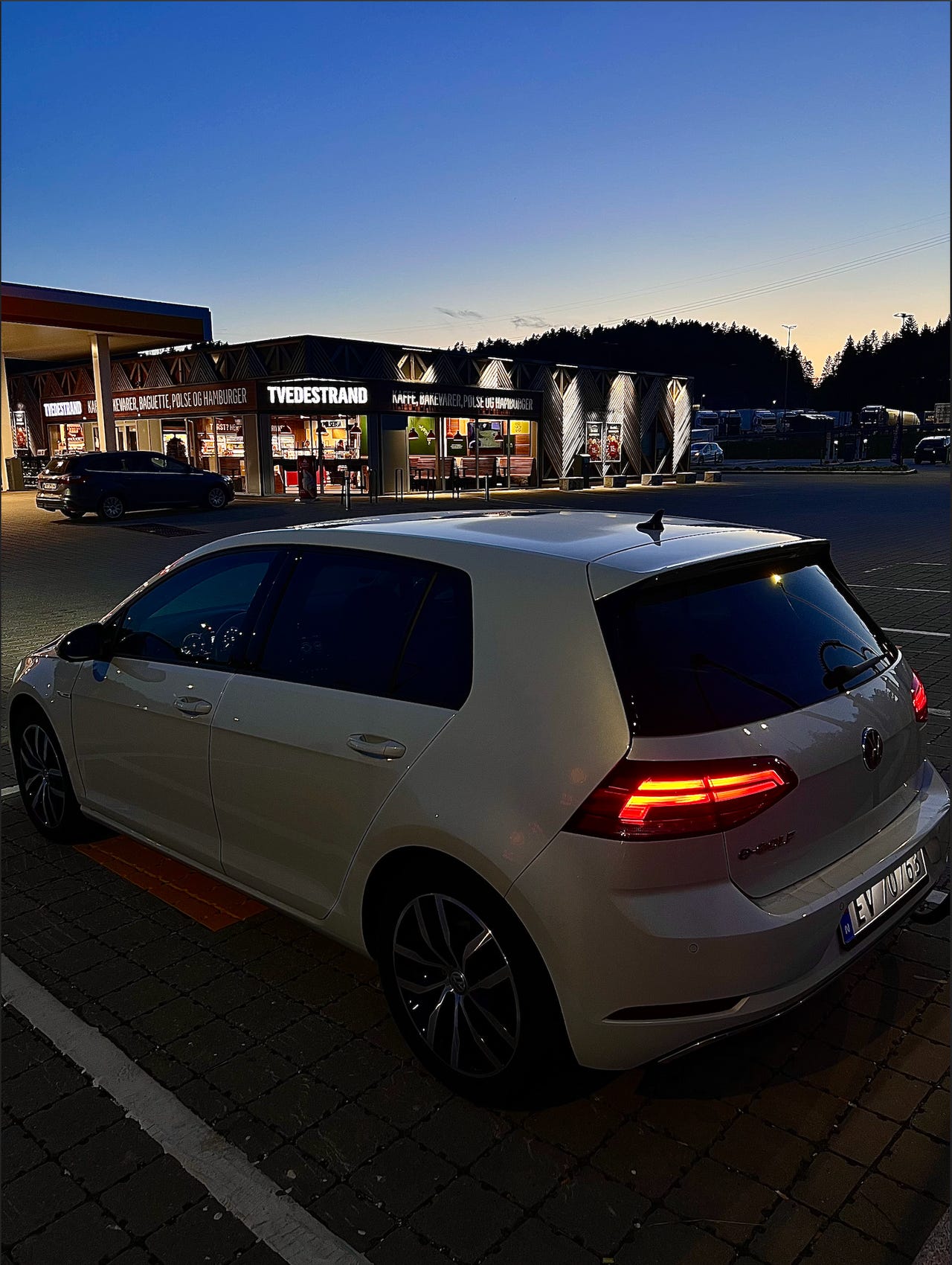 Volkswagen e-Golf VII