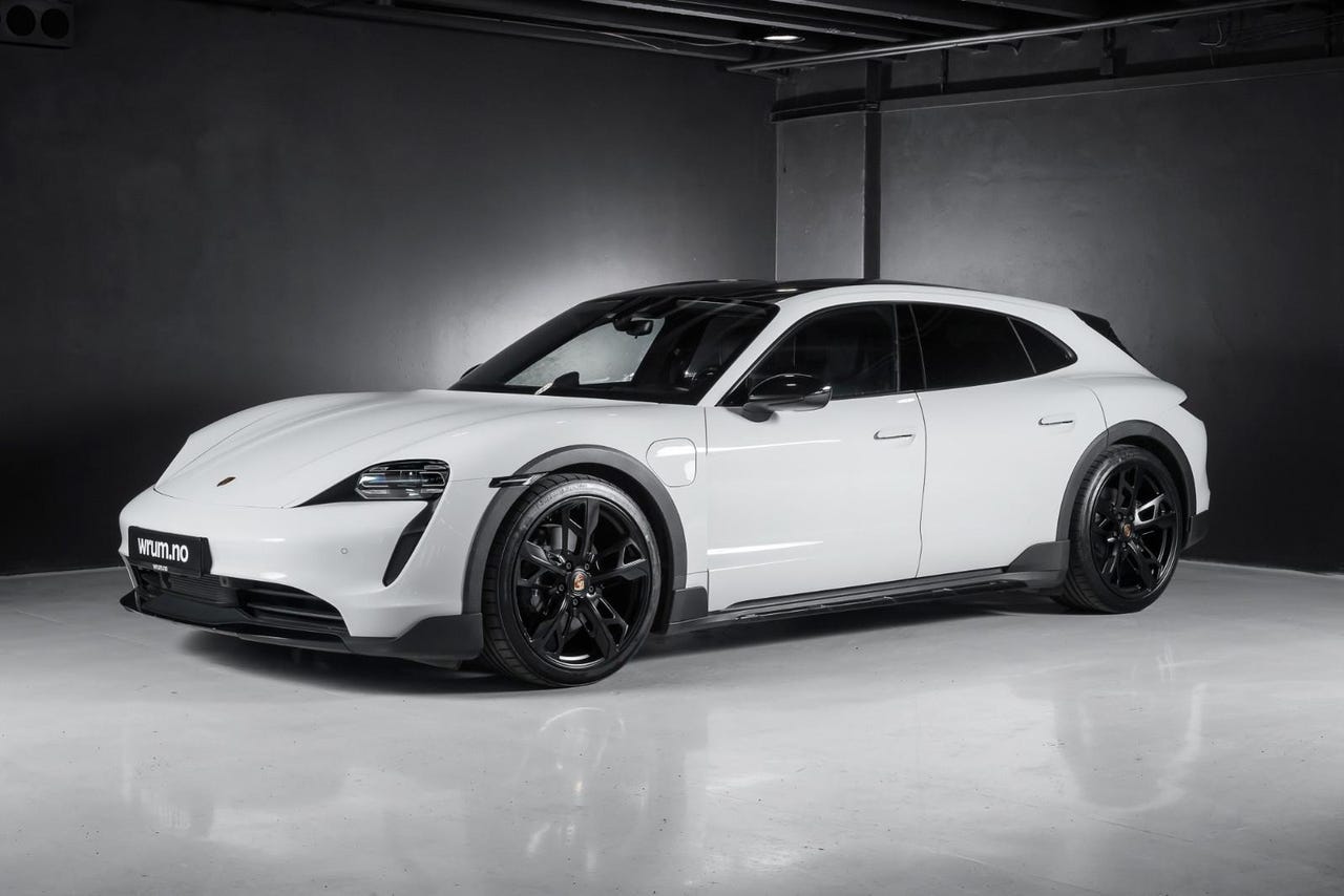 Porsche Taycan Cross Turismo