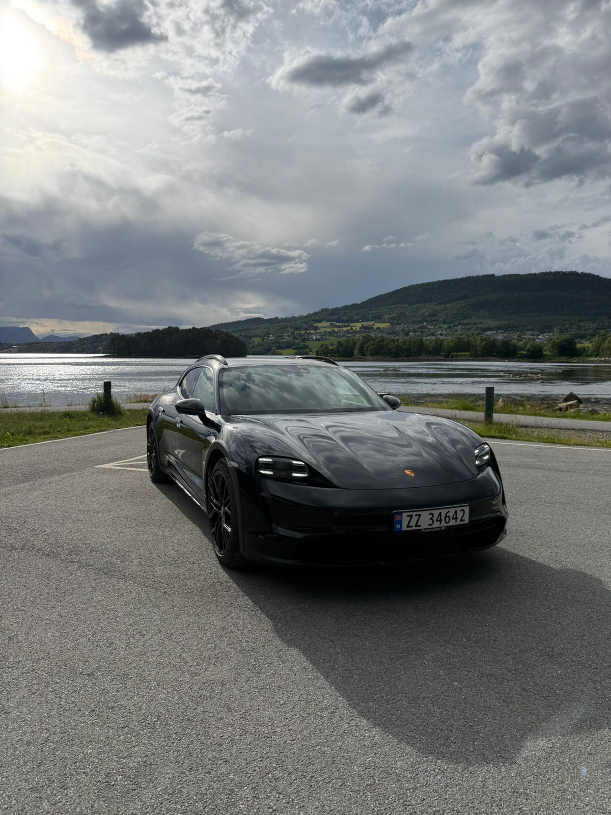 Porsche Taycan Cross Turismo