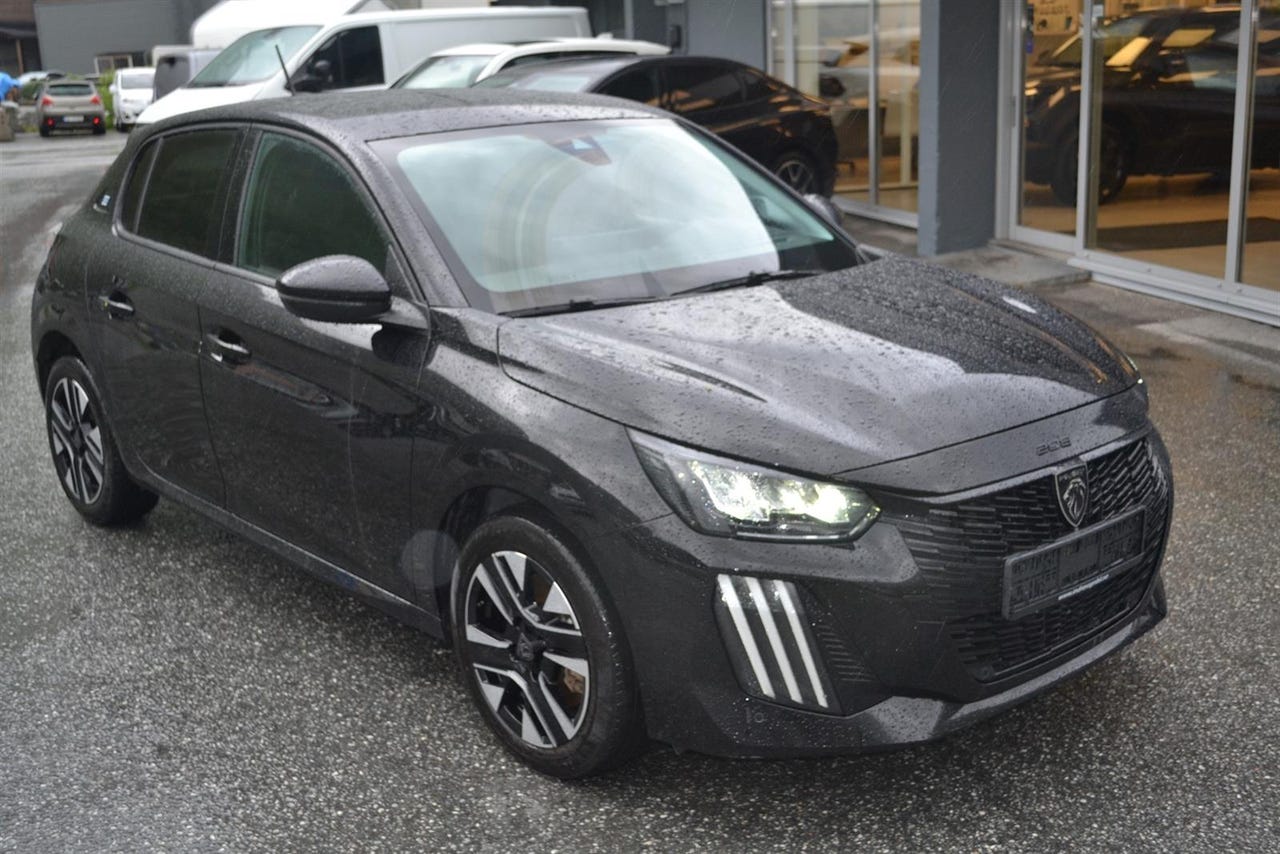 Peugeot e-208