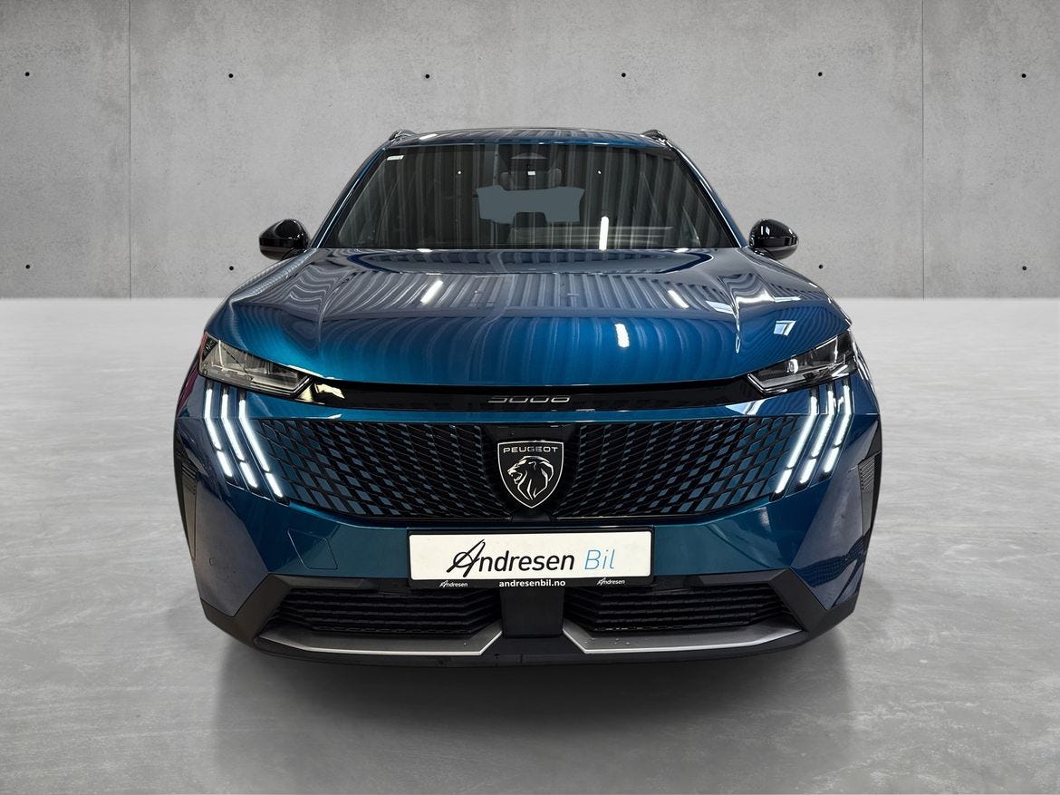 Peugeot e-5008
