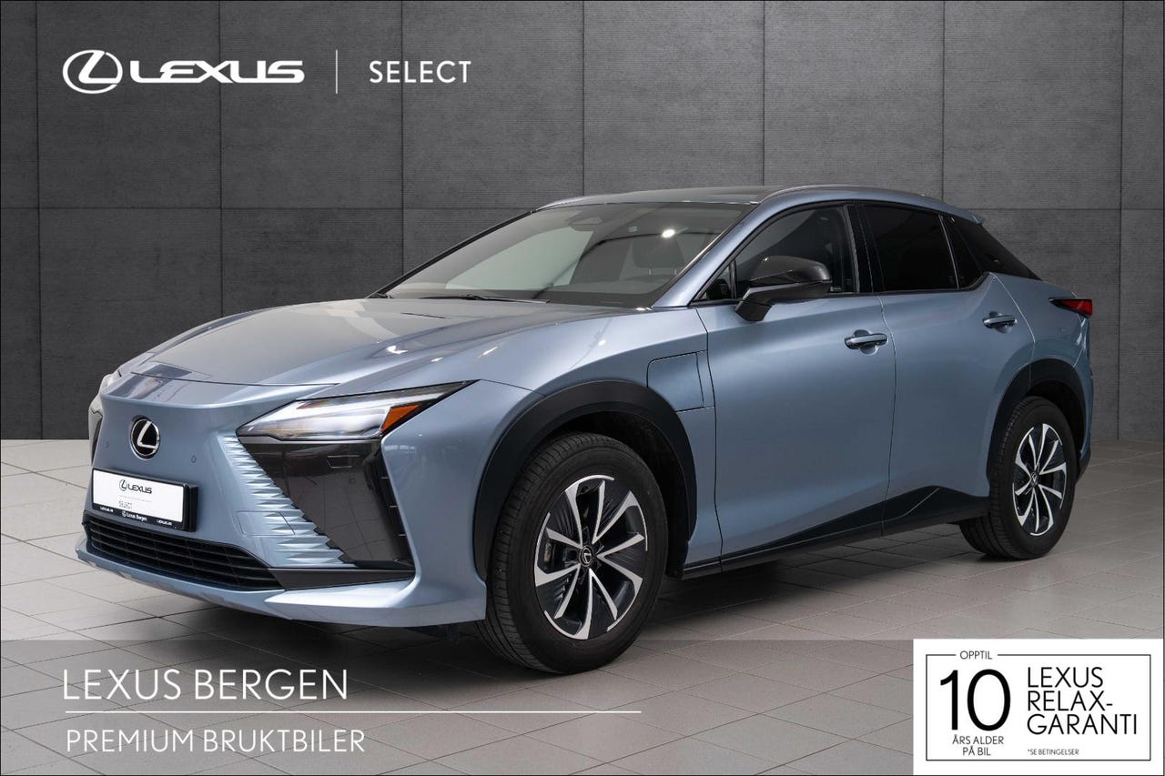 Lexus RZ450e