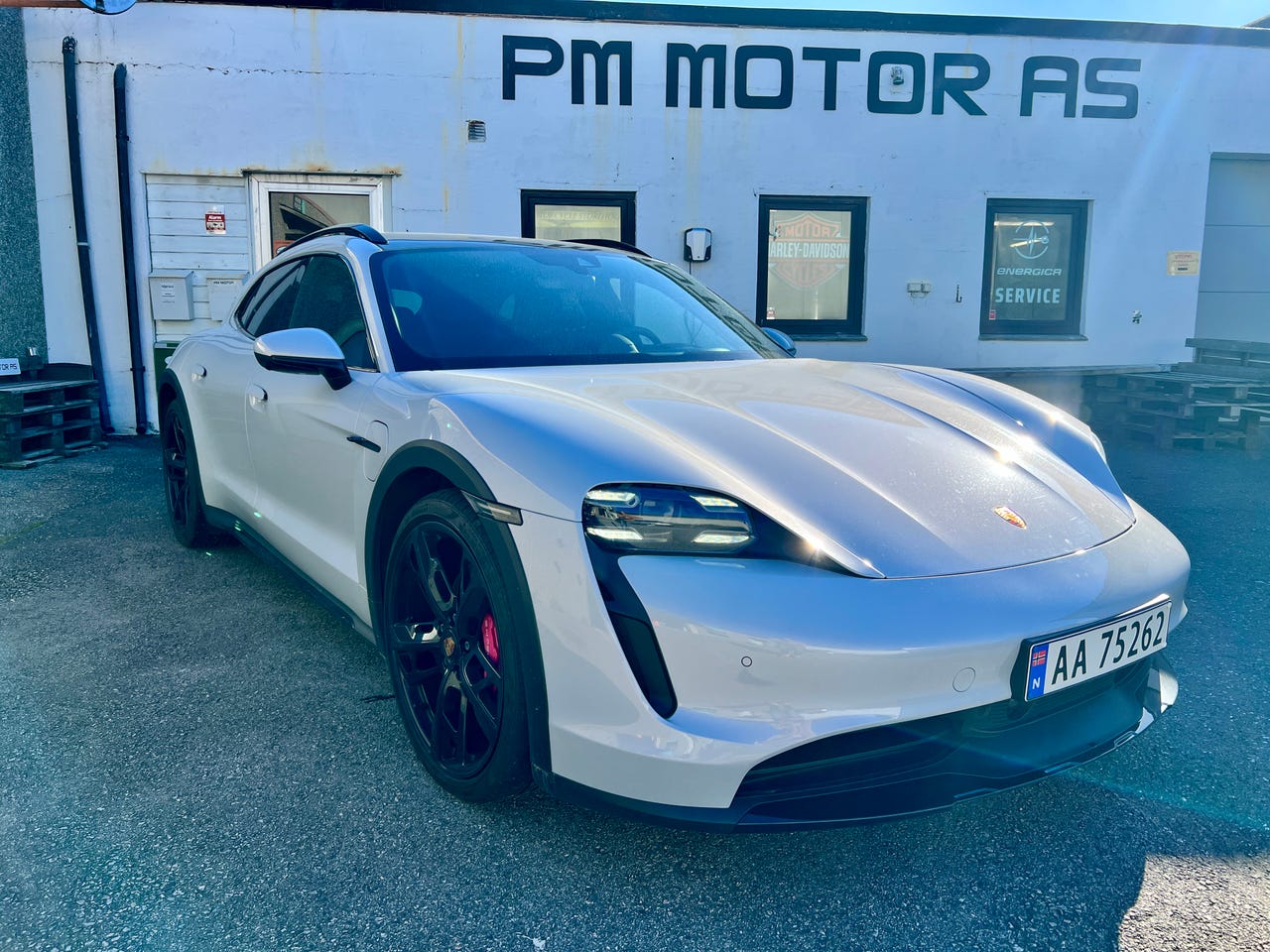 Porsche Taycan Cross Turismo