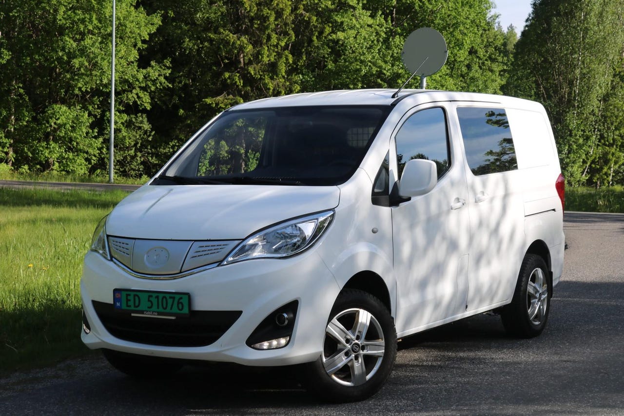 BYD T3
