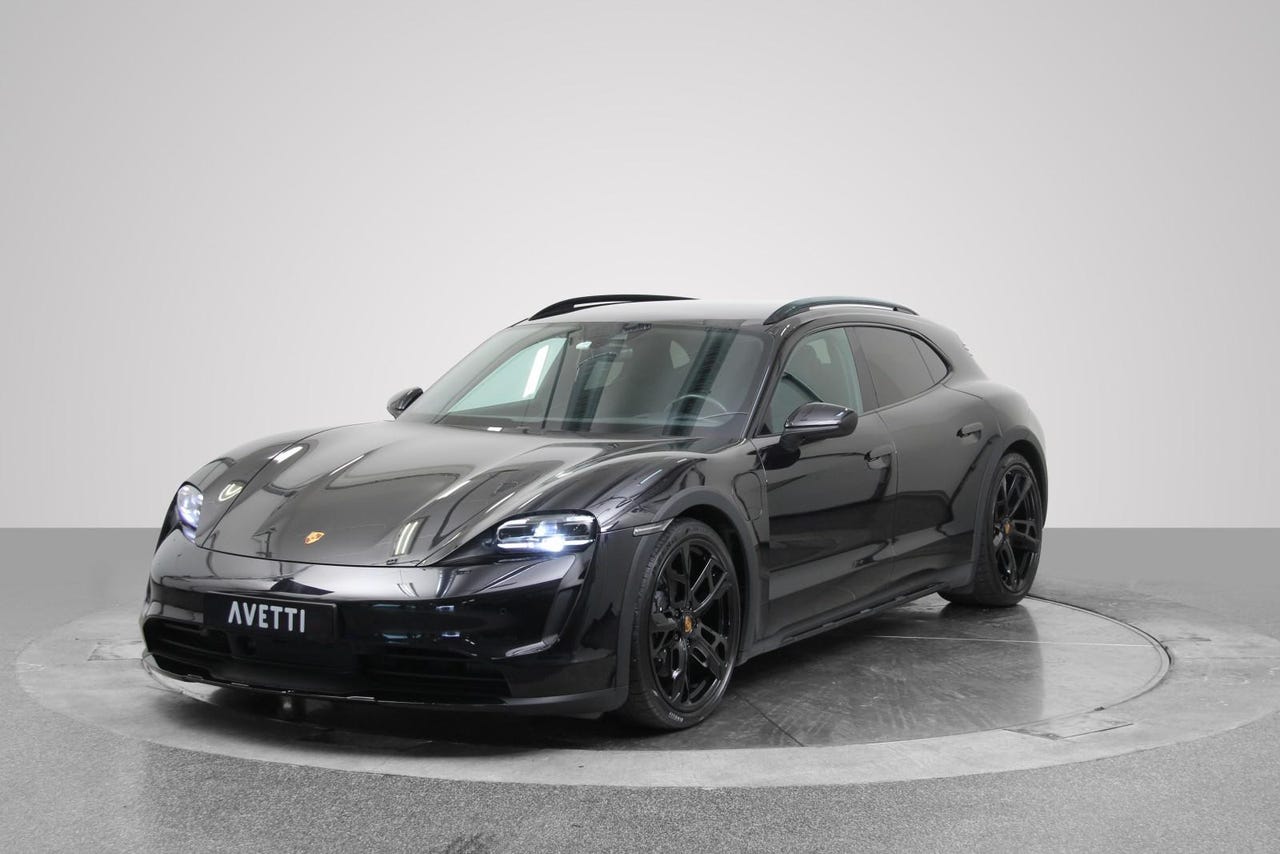 Porsche Taycan Cross Turismo