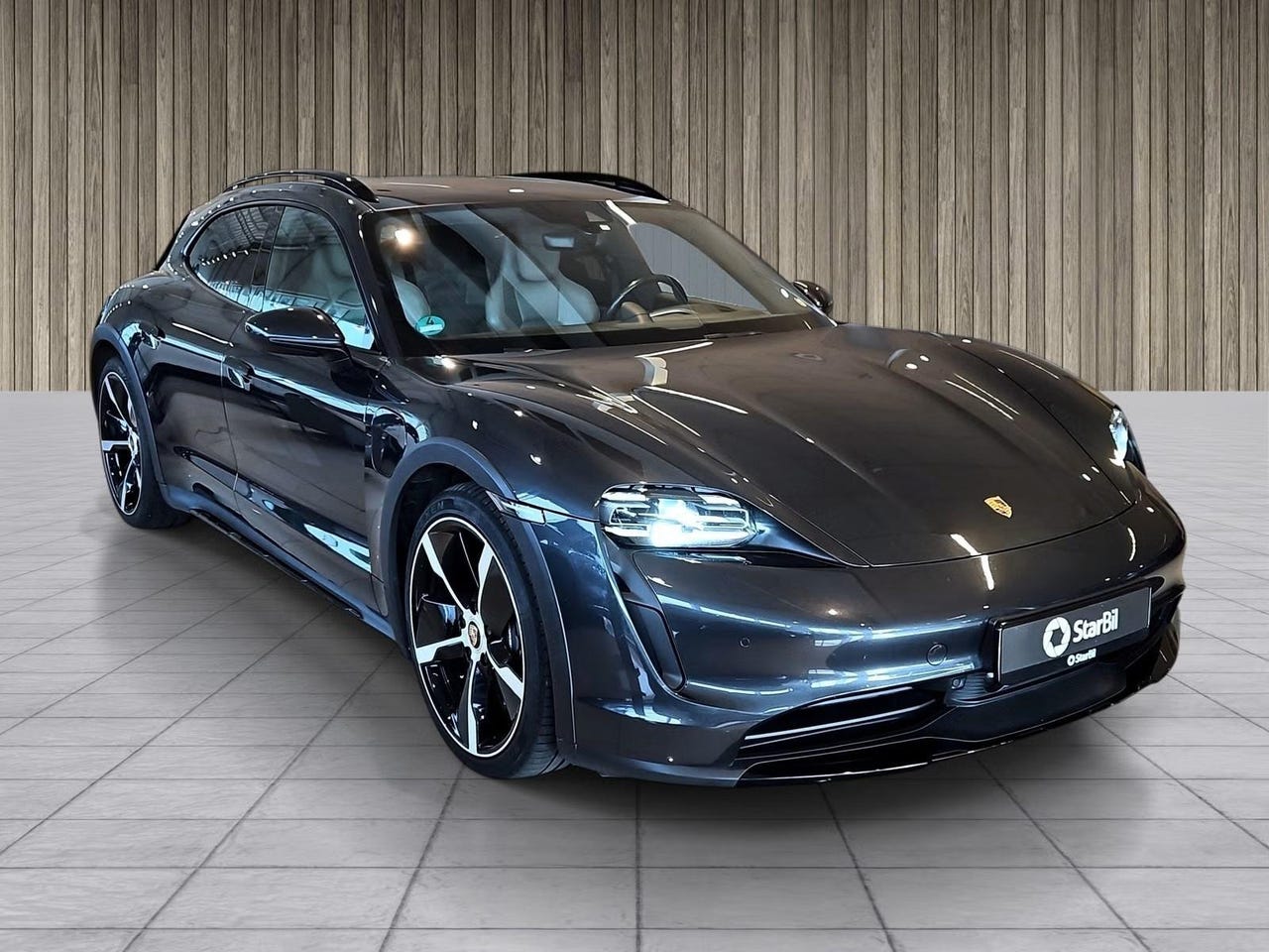 Porsche Taycan Cross Turismo