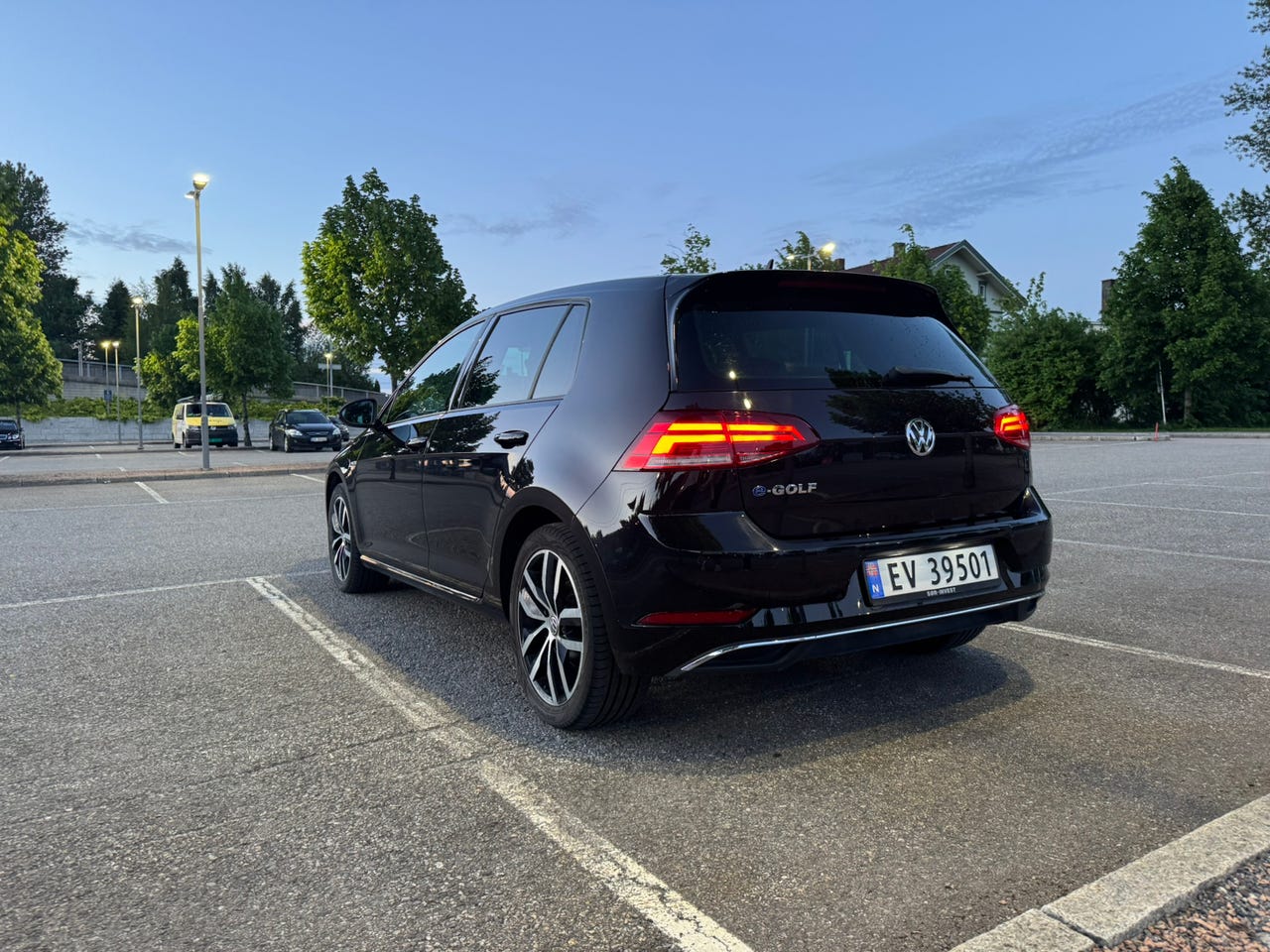 Volkswagen e-Golf VII
