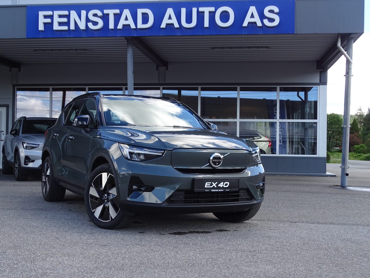 Volvo EX40