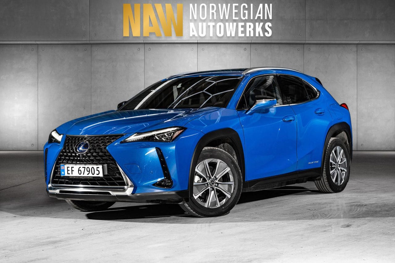 Lexus UX300e