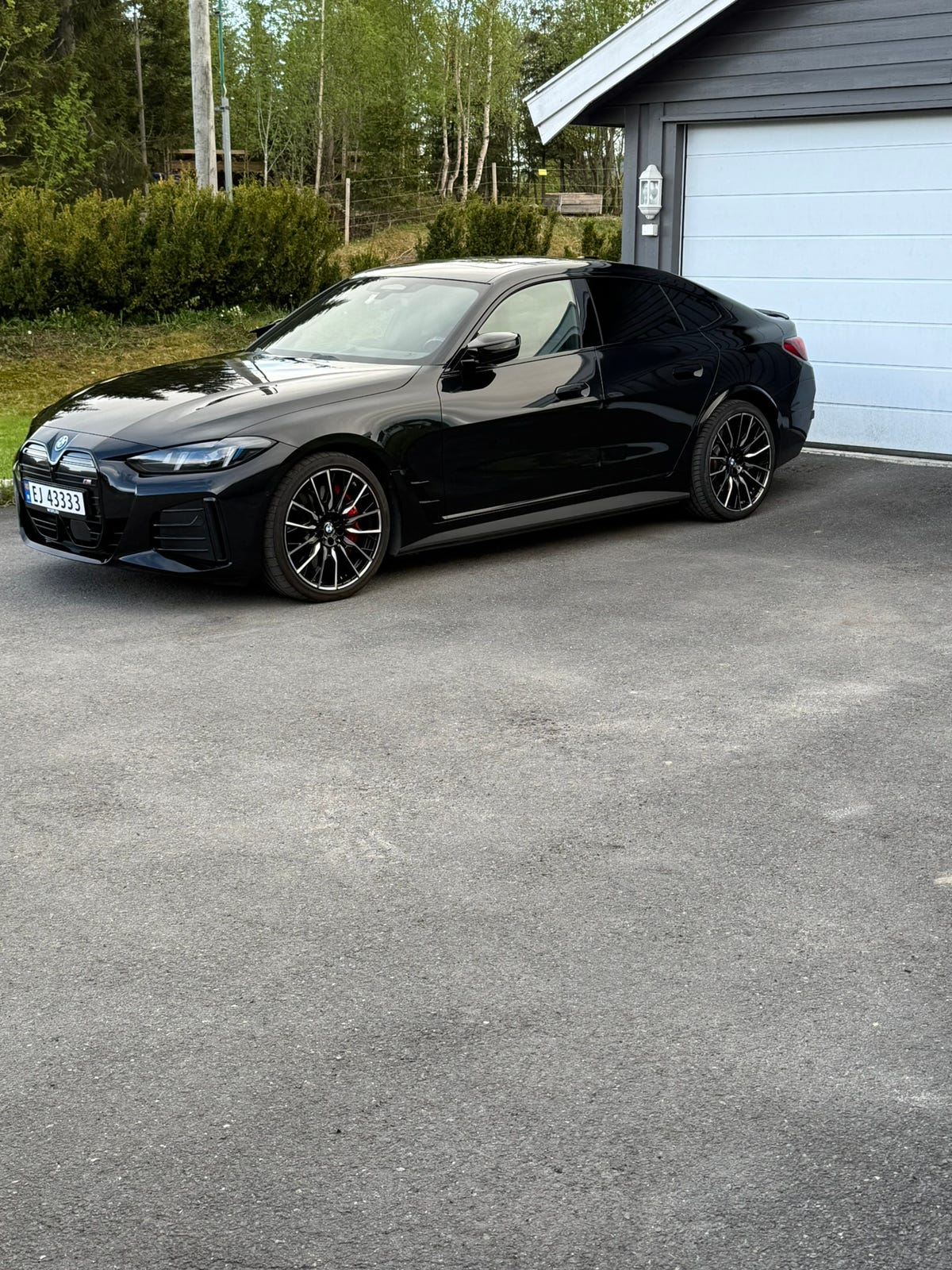 BMW i4