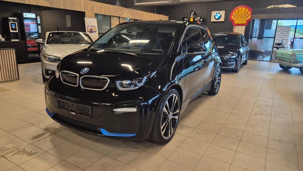 BMW i3s