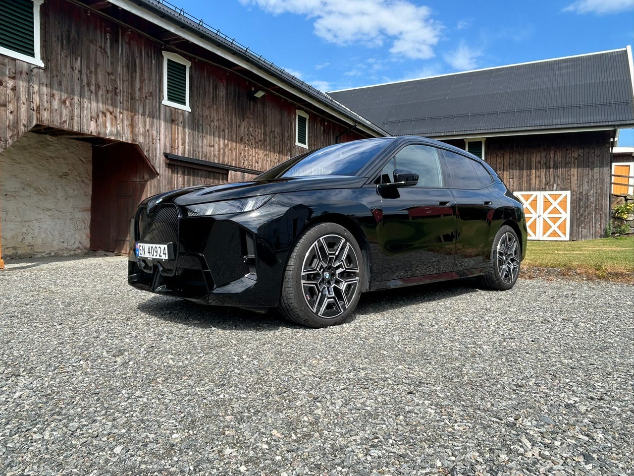 BMW iX