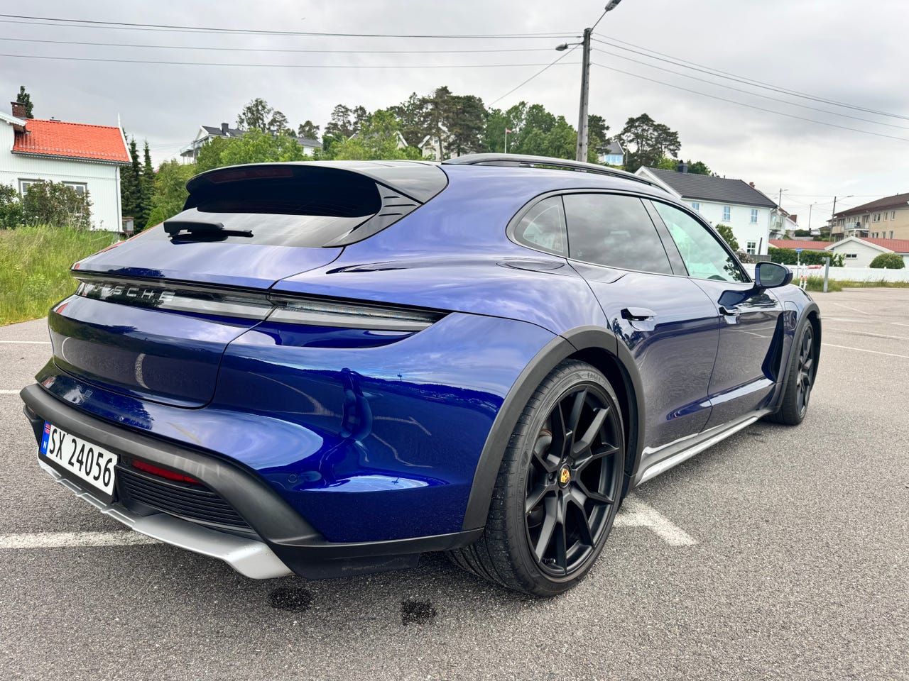 Porsche Taycan Cross Turismo