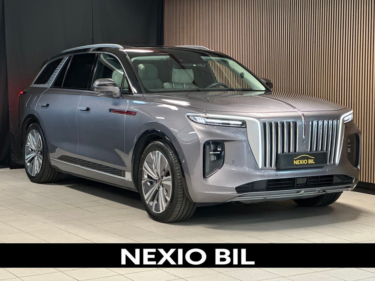 Hongqi E-HS9